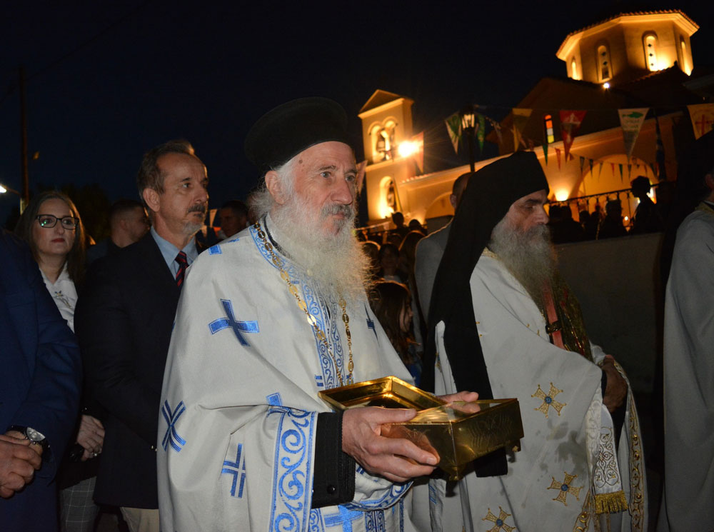 Σε κλίμα χαράς και κατάνυξης τελέστηκε ο πανηγυρικός εσπερινός στον ιερό ναό Αγίου Θωμά Πρέβεζας