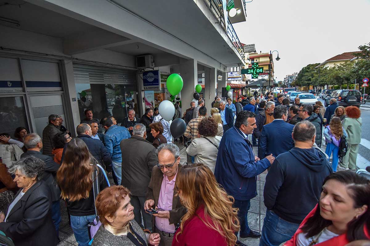 ΠΡΕΒΕΖΑ: Πλήθος κόσμου στα εγκαίνια του πολιτικού γραφείου του Παύλου Φραγκούλη